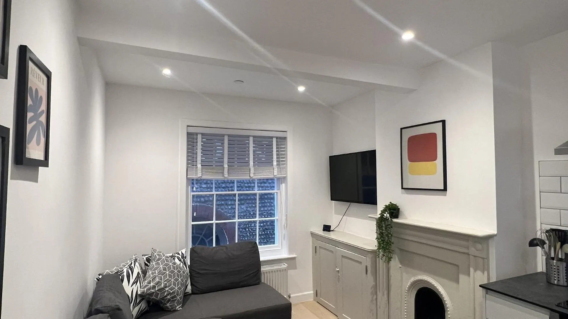 Brighton Holiday Village Parking Available Apartment